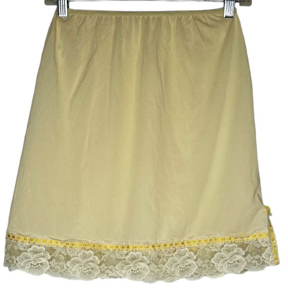 Vintage Yellow Nylon‎ Slip - Picture 1 of 4